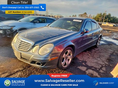 Used 2007 Mercedes-Benz E 550 4MATIC Sedan image 1