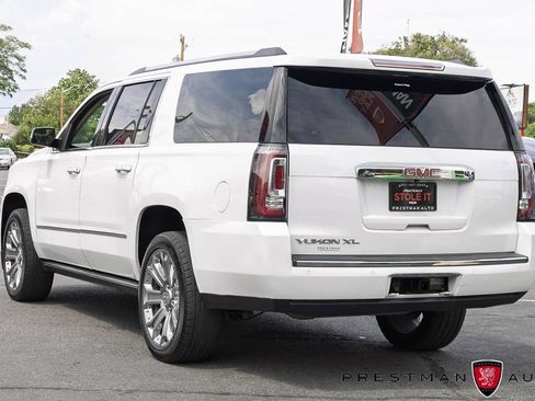 Used 2016 GMC Yukon XL Denali w/ Open Road Package AWD/4WD image 23