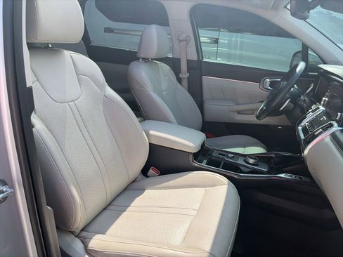 Used 2023 Kia Sorento SX Prestige w/ Panoramic Sunroof Package AWD/4WD image 22