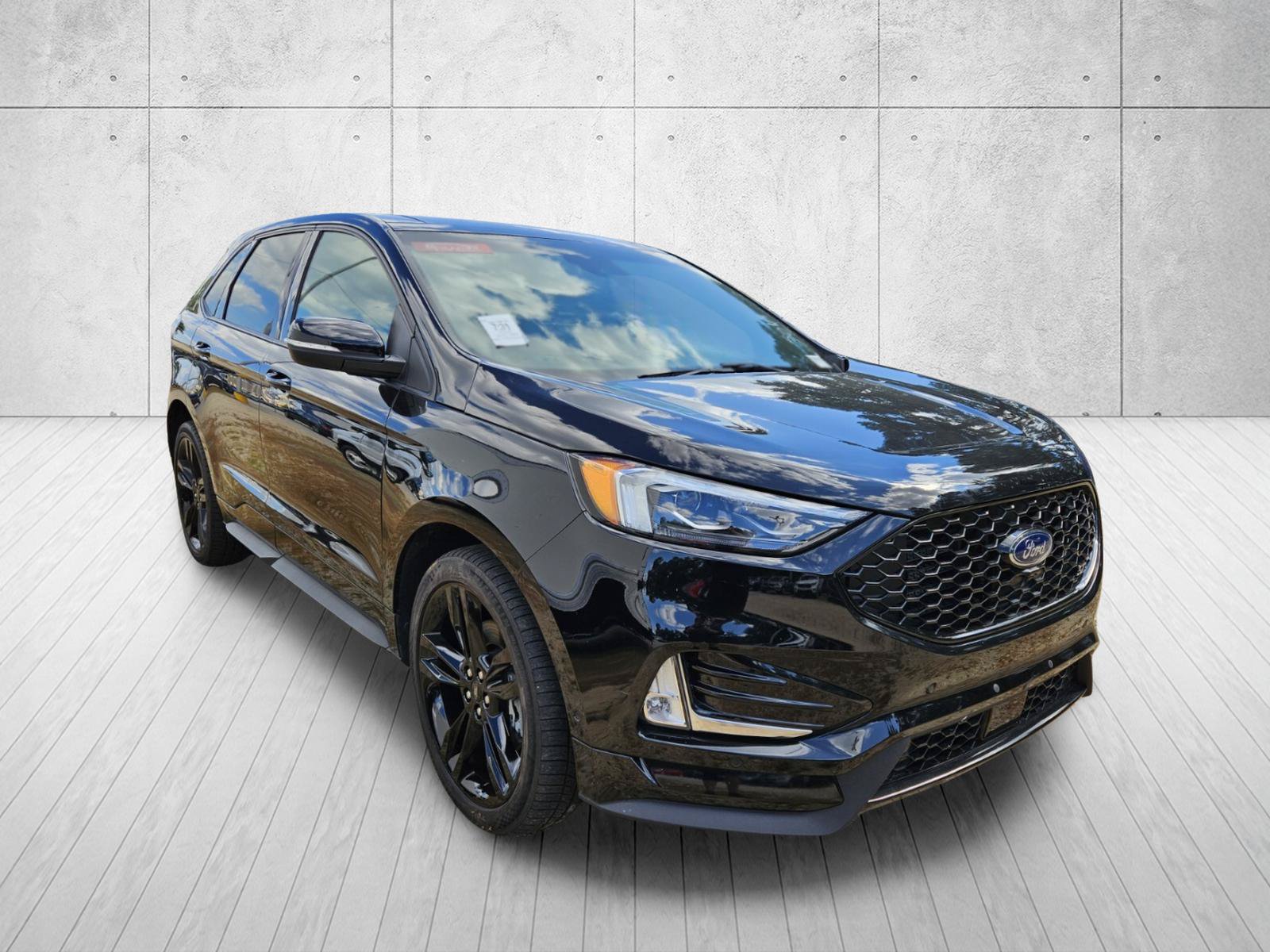 Used 2020 Ford Edge ST w/ Equipment Group 401A AWD/4WD image 2
