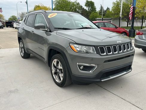 Used 2019 Jeep Compass Limited w/ Safety & Security Group AWD/4WD image 3