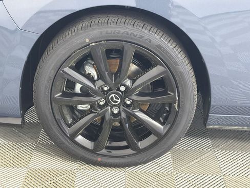 New 2026 MAZDA MAZDA3 Hatchback w/Premium Plus Pkg image 11