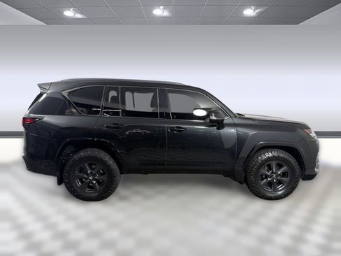 Used 2025 Lexus LX 700h Overtrail AWD/4WD image 8