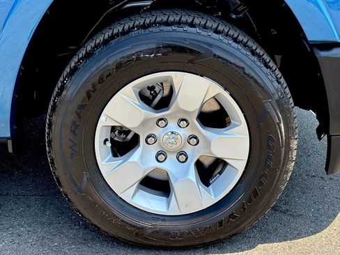 Used 2024 RAM 1500 Big Horn AWD/4WD image 30