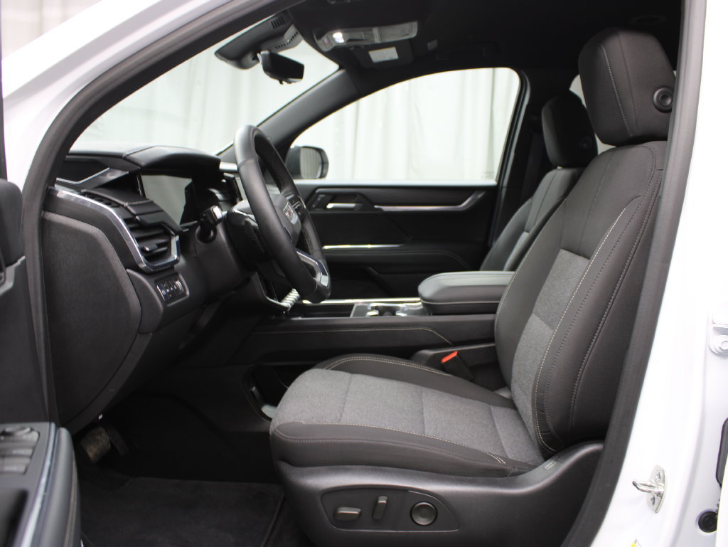 Used 2026 GMC Acadia Elevation w/ Black Edition AWD/4WD image 15
