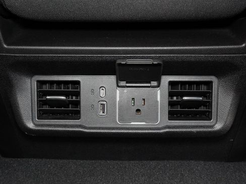 Used 2022 Chevrolet Silverado 1500 LT image 28