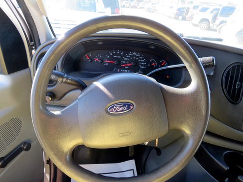 Used 2008 Ford E-250 and Econoline 250 image 19