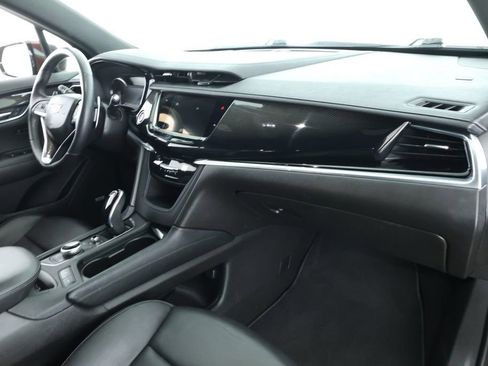 Used 2022 Cadillac XT6 Sport image 25