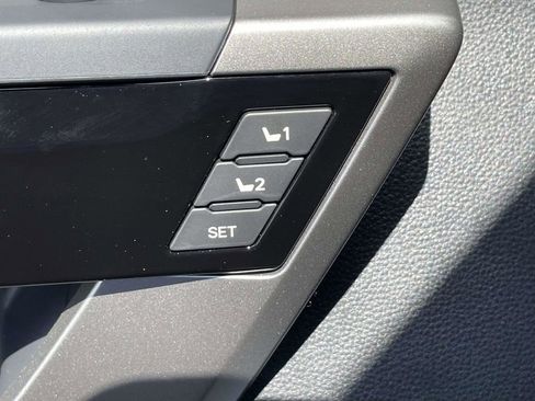 New 2026 Toyota Tundra Limited AWD/4WD image 28