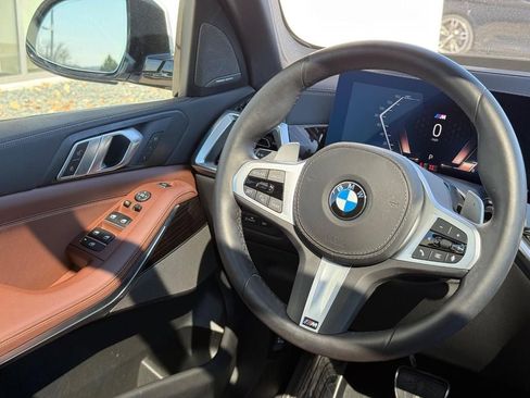 Used 2026 BMW X5 xDrive40i w/ M Sport Package AWD/4WD image 14