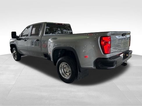 Used 2025 Chevrolet Silverado 3500 W/T image 4
