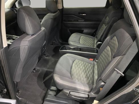 Used 2022 Nissan Pathfinder SV w/ SV Premium Package AWD/4WD image 17