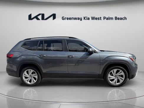 Used 2021 Volkswagen Atlas SE w/ Towing Package FWD image 8