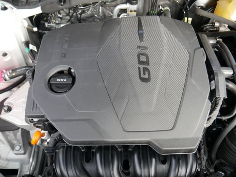 Used 2025 Hyundai Santa Cruz SE image 10