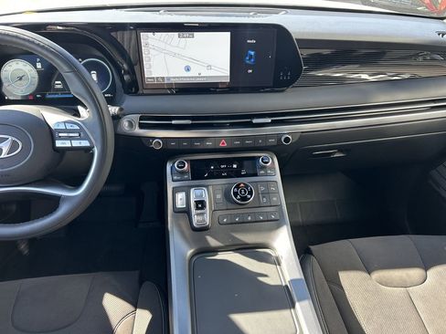 Used 2025 Hyundai Palisade Calligraphy image 16