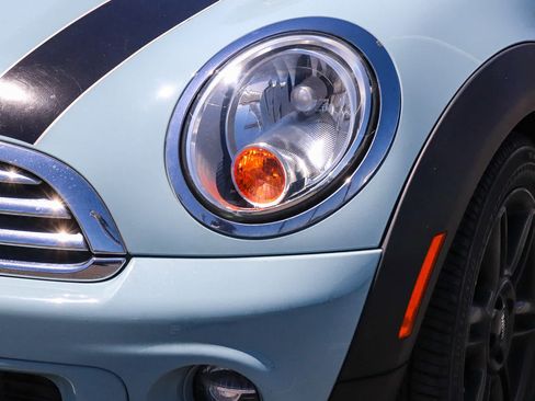 Used 2014 MINI Cooper Clubman FWD image 2