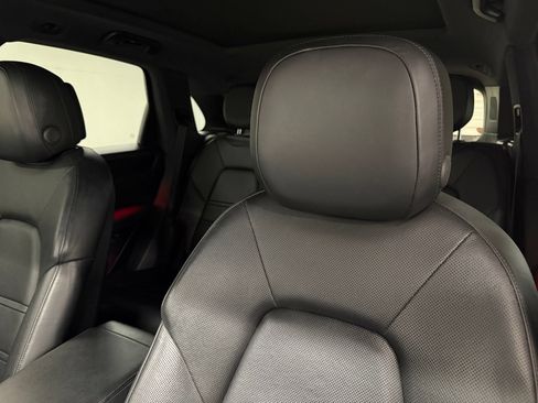 Used 2019 Porsche Cayenne AWD/4WD image 20