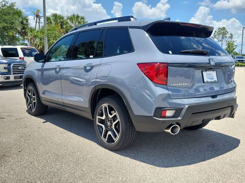 Used 2023 Honda Passport Elite image 4