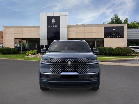 New 2025 Lincoln Navigator L Reserve image 7