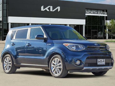 Used 2018 Kia Soul + image 8