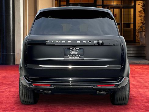 New 2026 Land Rover Range Rover Long Wheelbase SE image 5