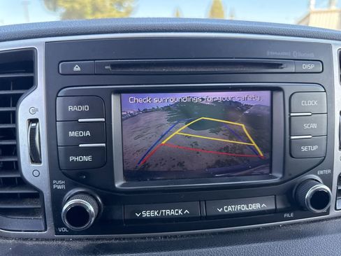 Used 2018 Kia Sportage LX image 26