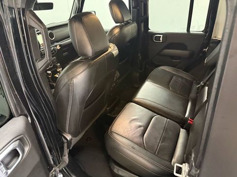 Used 2023 Jeep Wrangler Unlimited Sahara w/ Cold Weather Group image 30