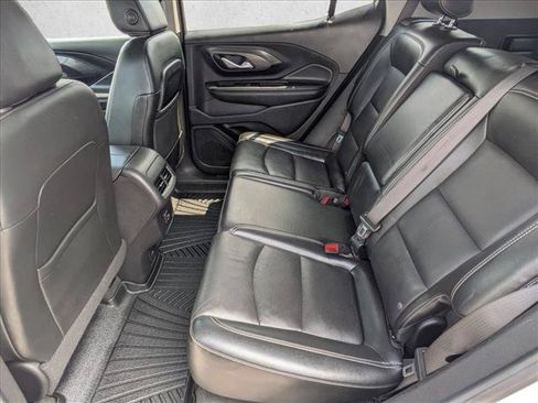 Used 2022 GMC Terrain SLT AWD/4WD image 17