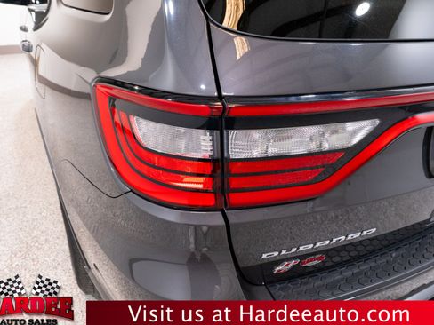 Used 2023 Dodge Durango AWD image 9
