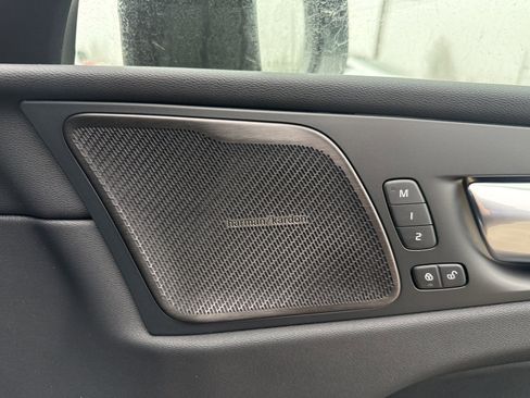 New 2026 Volvo XC60 B5 Ultra w/ Climate Package image 14