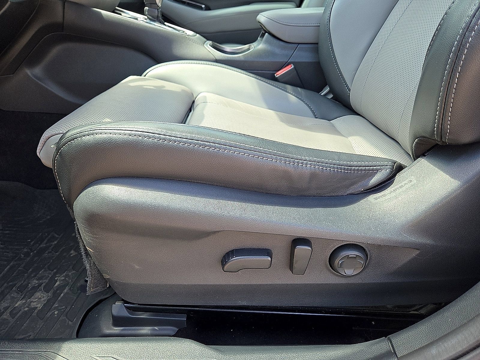 Used 2023 Subaru Outback Limited AWD/4WD image 26