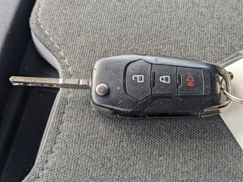 Used 2023 Ford F150 XLT image 27