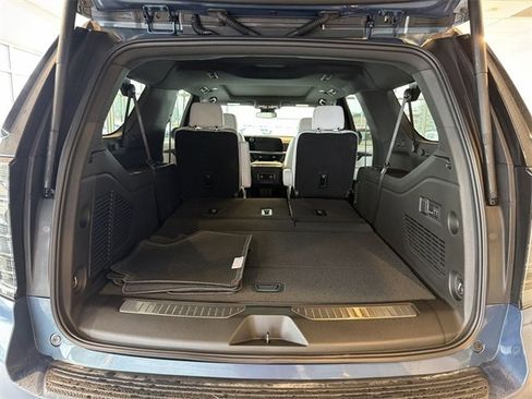 New 2026 Chevrolet Suburban Premier w/ Sun And Tow Package image 16