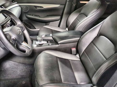 Used 2020 INFINITI QX50 Luxe w/ Navigation Package image 16