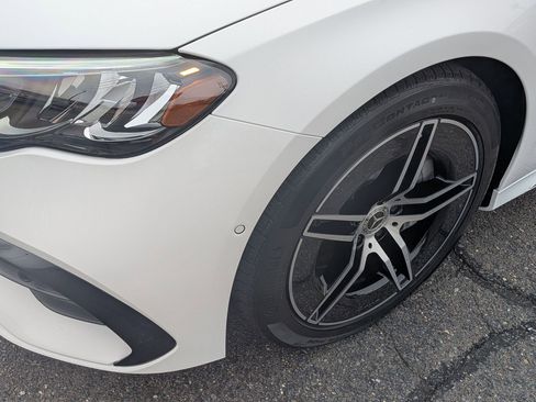 Used 2025 Mercedes-Benz E 450 4MATIC Sedan image 9