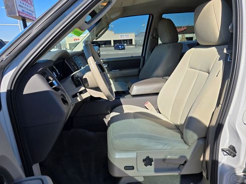 Used 2014 Ford Expedition EL XL image 8