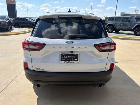 Used 2025 Ford Escape ST-Line FWD image 4