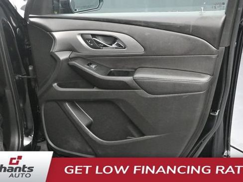 Used 2023 Chevrolet Traverse LT AWD/4WD image 14