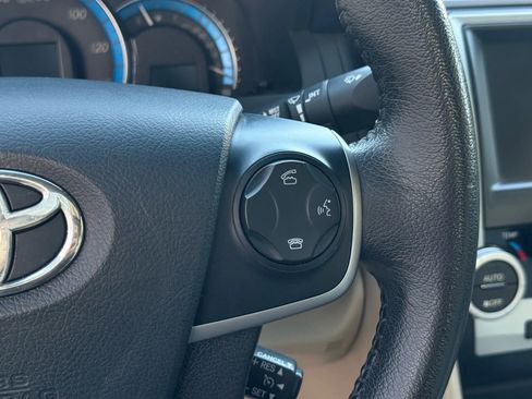 Used 2012 Toyota Camry XLE image 33