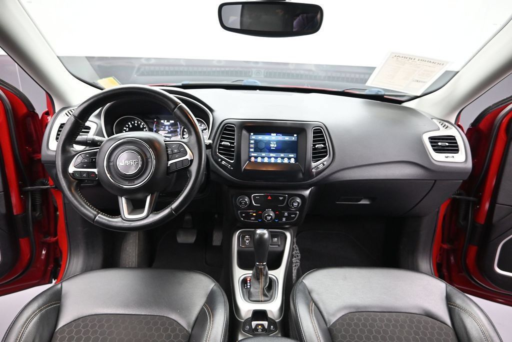 Used 2021 Jeep Compass Latitude FWD image 16