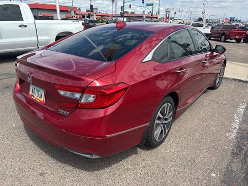 Used 2018 Honda Accord Touring image 12