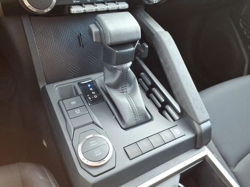 Certified 2026 Toyota Tacoma SR5 image 19