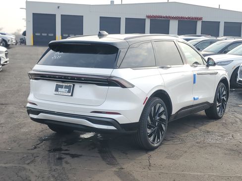 New 2026 Lincoln Nautilus Reserve w/ Jet Appearance Package image 4