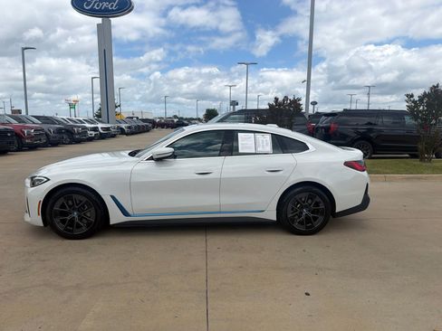 Used 2024 BMW i4 eDrive40 w/ Premium Package RWD image 2