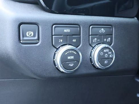 New 2026 GMC Sierra 1500 Elevation image 23