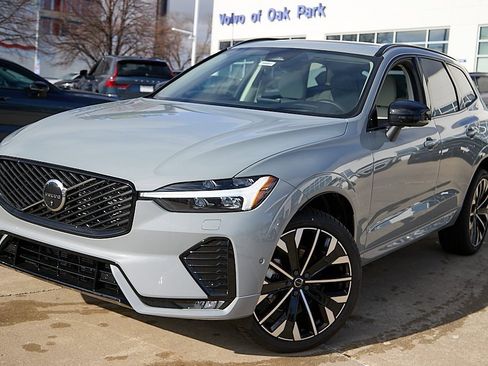 New 2026 Volvo XC60 B5 Ultra w/ Protection Package Premier image 2