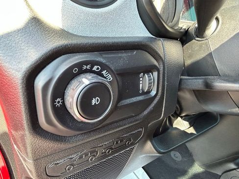 Used 2024 Jeep Wrangler Sport S image 14