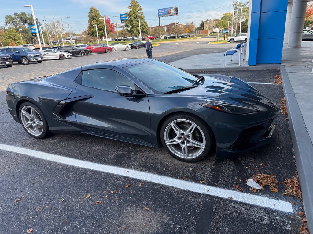 Used 2021 Chevrolet Corvette Stingray Preferred Conv w/ 2LT RWD image 3