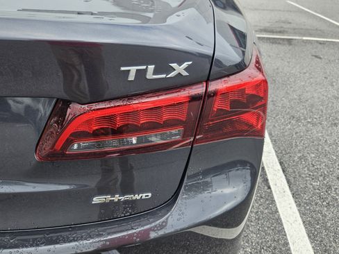 Used 2015 Acura TLX V6 SH-AWD w/ Technology Pkg image 9