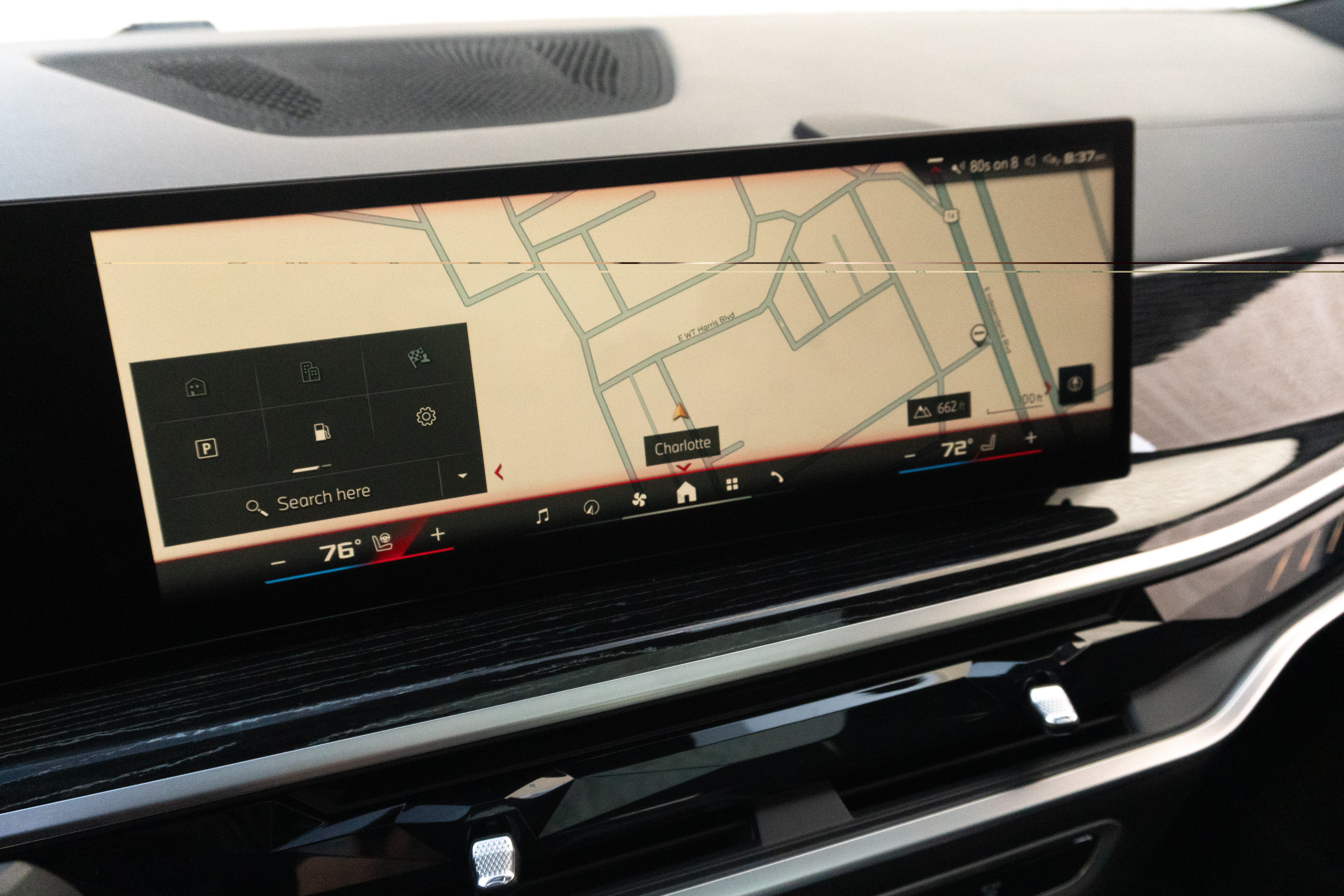 Certified 2025 BMW X7 M60i AWD/4WD image 28
